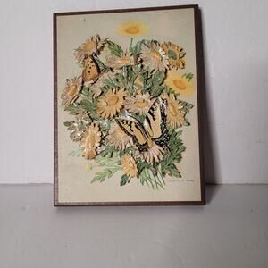 Charming Vintage 3D Floral Artwork - 8x6 Inches Decor